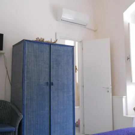 Mediterranea Bed & Breakfast *