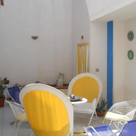 Bed & Breakfast Mediterranea *